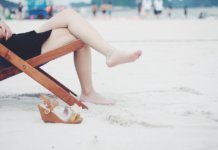 How To Declutter Your Mind: 15 Practical Hacks To Free Up Mental Space how to declutter your mind