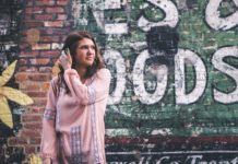 How To Get a Girl To Like You And Catch Her Interest For Good how to get a girl to like you