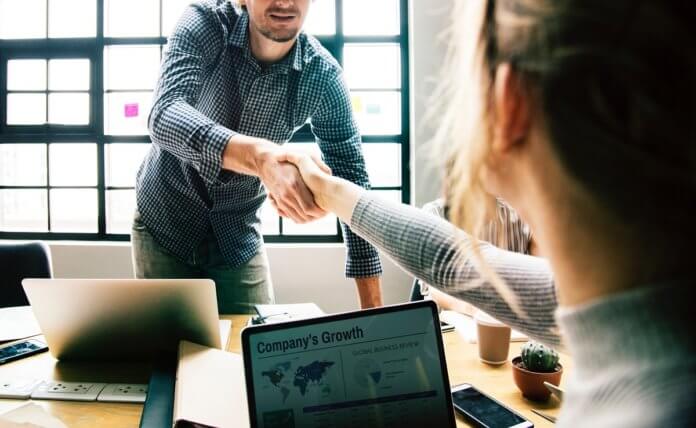 how to be a good leader at work