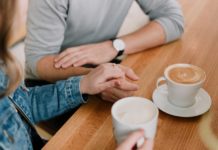 How To Behave On First Date: Do’s & Don’ts For Girls And Guys how to behave on first date