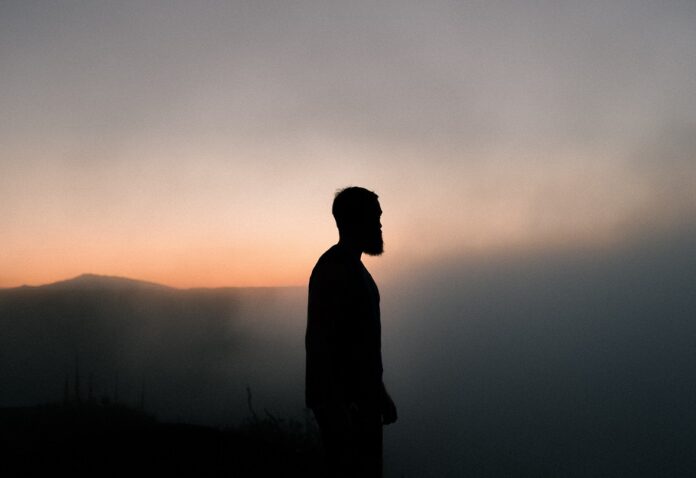 how to be more elusive in a relationship