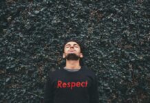 How To Tell If Someone Doesn’t Respect You: 13 Clear Signs how to tell if someone doesn't respect you