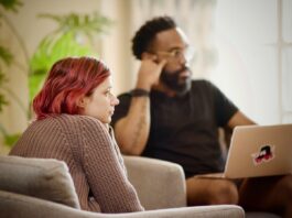 how to be a good listener in communication